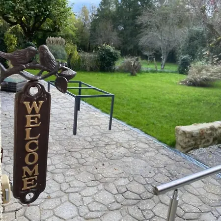 Accesible Countryside Retreat With Private Garden And Modern Facilities Pensjonat 4*