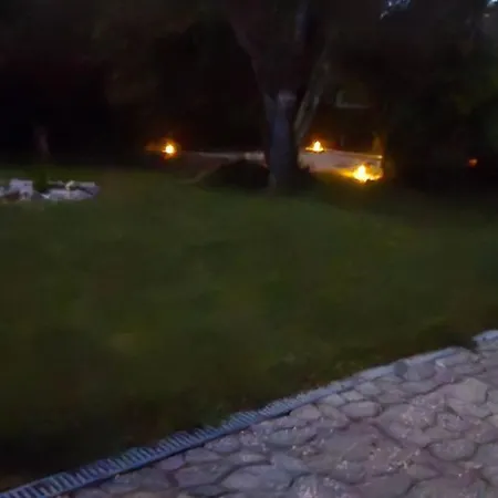 Accesible Countryside Retreat With Private Garden And Modern Facilities