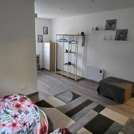 Accesible Countryside Retreat With Private Garden And Modern Facilities 4*