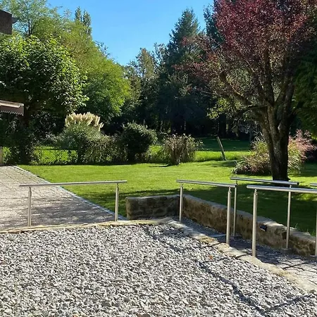 Accesible Countryside Retreat With Private Garden And Modern Facilities 4*