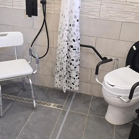 Accesible Countryside Retreat With Private Garden And Modern Facilities Pensjonat 4*