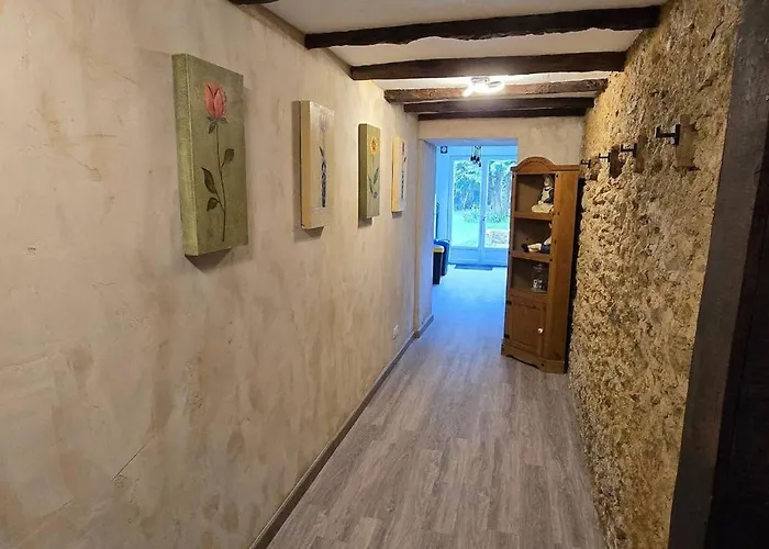 Accesible Countryside Retreat With Private Garden And Modern Facilities Gæstehus Chassenon