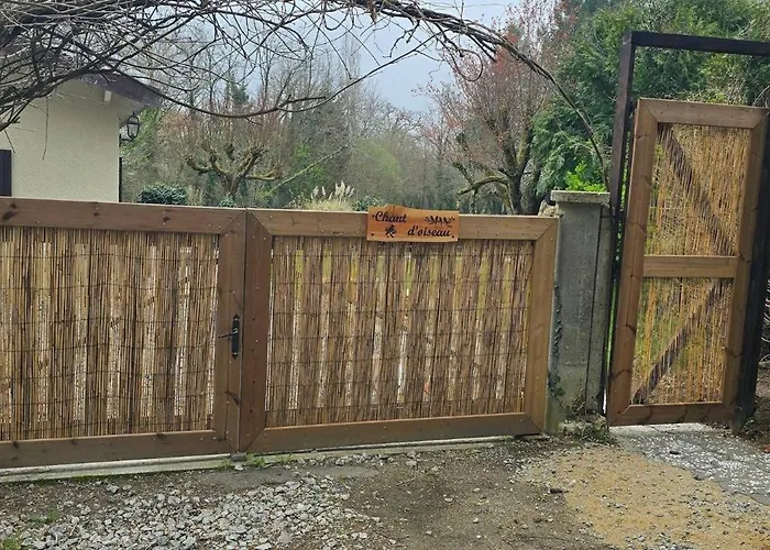 Accesible Countryside Retreat With Private Garden And Modern Facilities 4* Chassenon