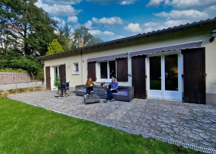 Accesible Countryside Retreat With Private Garden And Modern Facilities